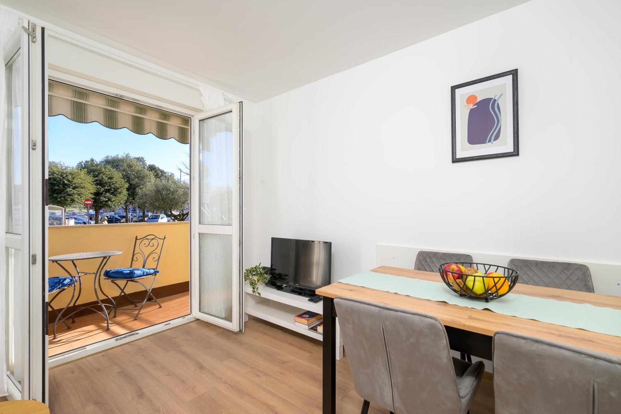 Apartment Pina Пореч Экстерьер фото
